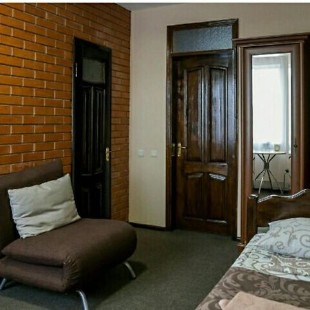 Hotel-Restaurant Complex S Legkim Parom Brovary Εξωτερικό φωτογραφία