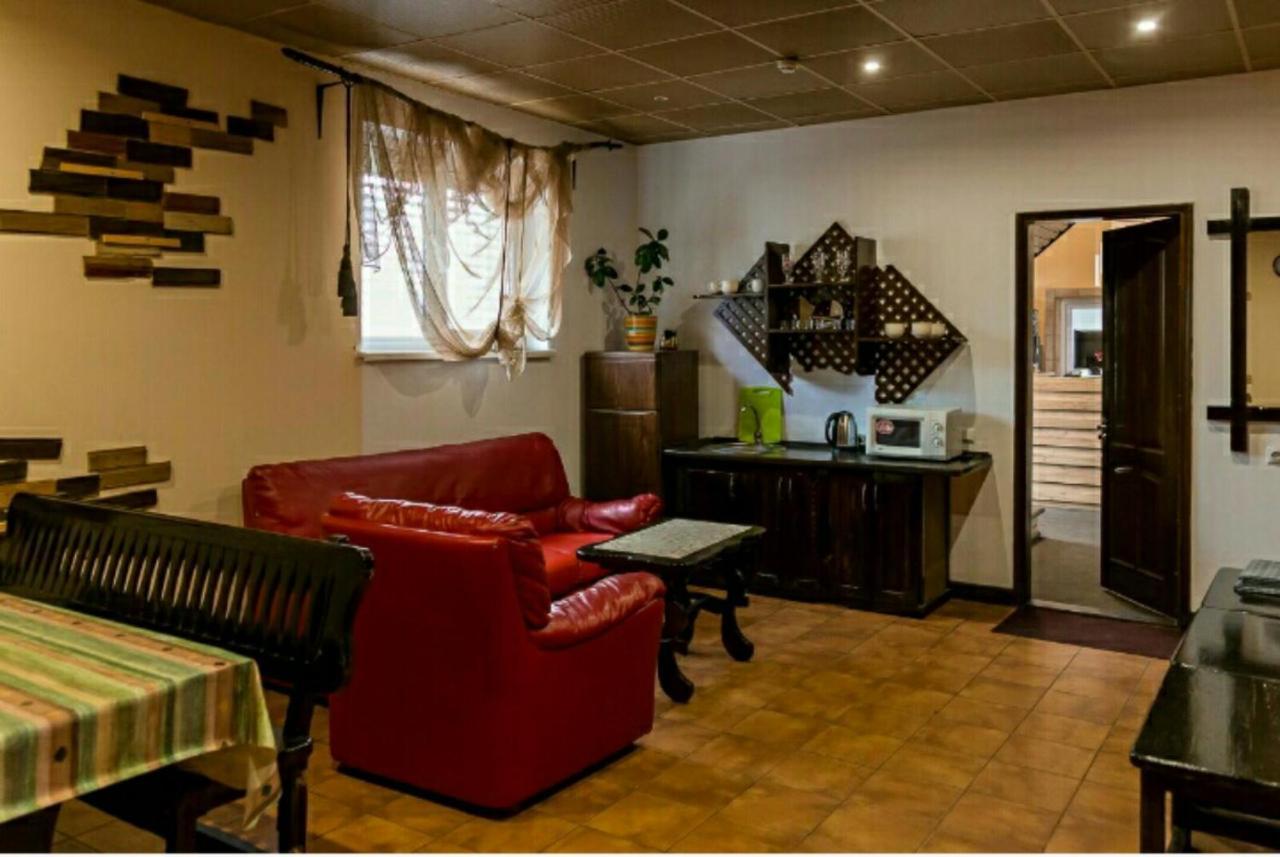 Hotel-Restaurant Complex S Legkim Parom Brovary Εξωτερικό φωτογραφία