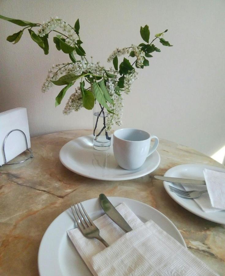 Hotel-Restaurant Complex S Legkim Parom Brovary Εξωτερικό φωτογραφία
